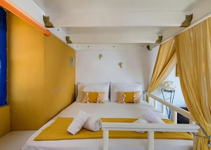 펜션 Yellow Oasis Traditional With Sea View *