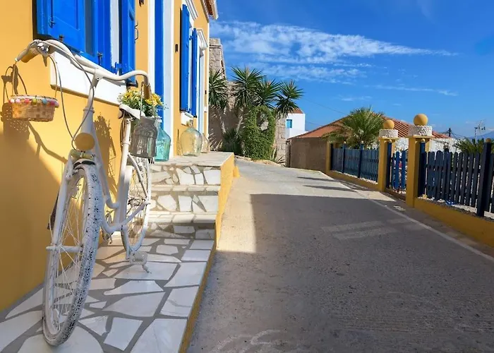 Yellow Oasis Traditional With Sea View Chalki Town