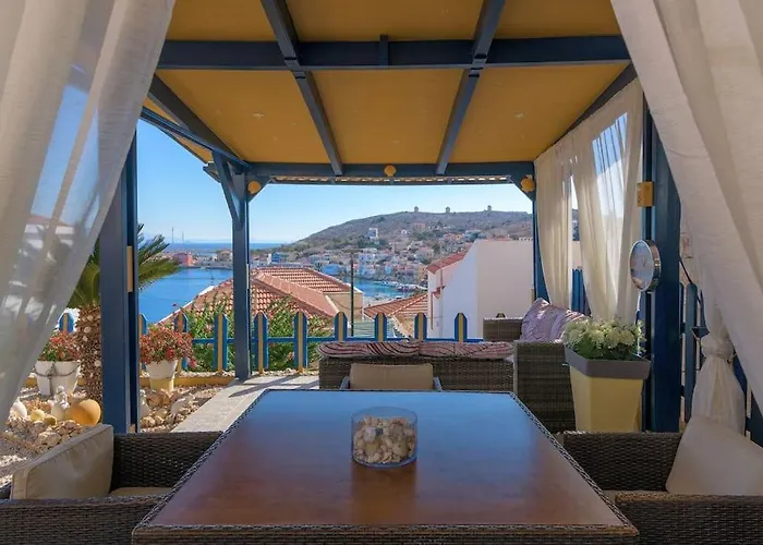 Yellow Oasis Traditional With Sea View 펜션